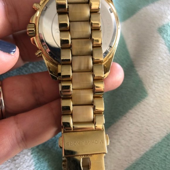 Authentic Michael Kors watch main image 4
